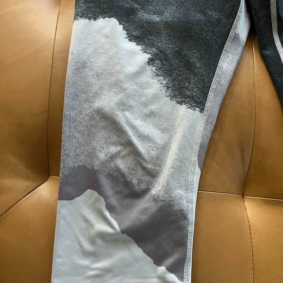 Nike Dri-fit Leggings - Picture 3 of 5